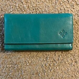Patricia Nash Turquoise Leather Wallet. NWOT.